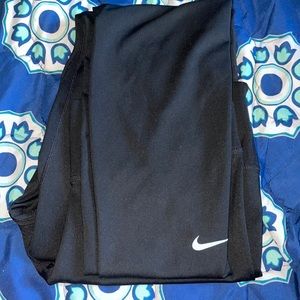 Medium womens Nike dry fit full length leggings